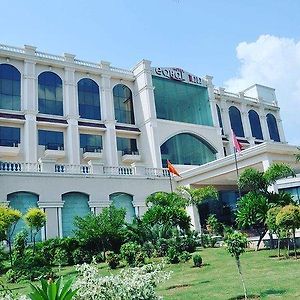 Hotel Eqbal Inn